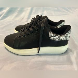 Black *FAKE* Alexander McQueens